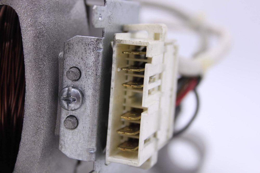 Двигатель(мотор) стиральной машины Indesit 16002949700