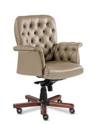 Кресло для руководителя Messina B бежевая кожа