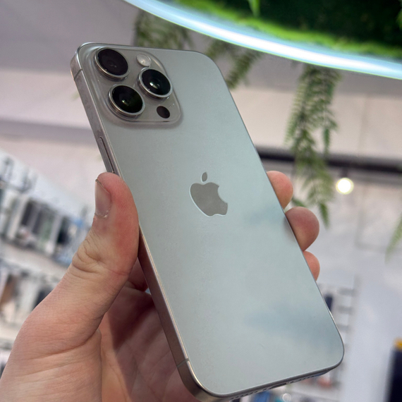Apple iPhone 15 Pro Max 256gb Серый титан