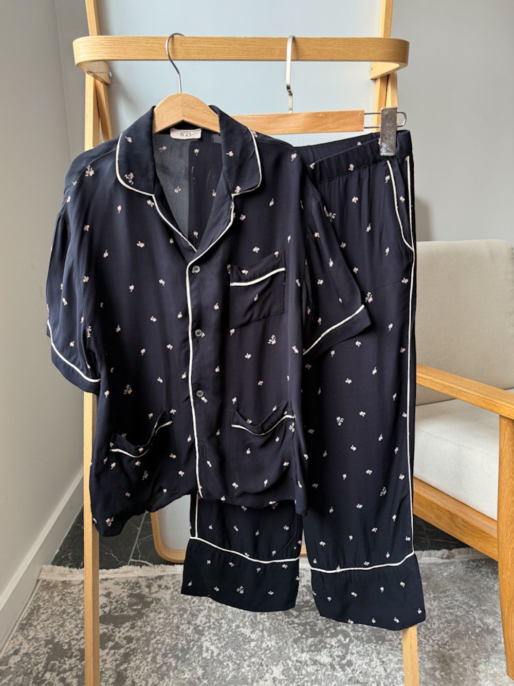 Костюм №21, 128