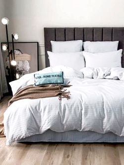 Простынь на резинке страйп-сатин Milky Garden "Страйп-сатин" 90x200 см