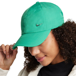 Теннисная кепка Nike Dri-Fit Club Unstructured Metal Swoosh Cap - stadium green/metallic silver