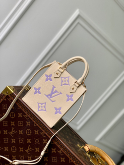 Louis Vuitton Petit Sac Plat