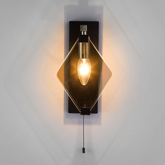 60116/1 / настенный светильник / черный