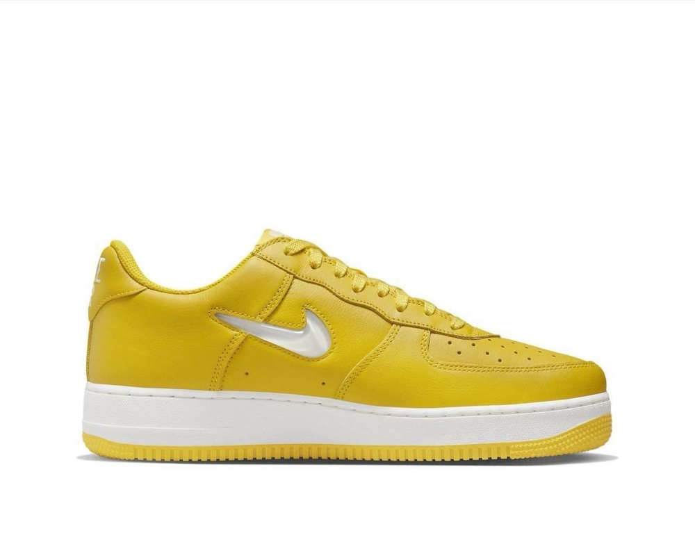 Nike Air Force 1 Low Retro Yellow