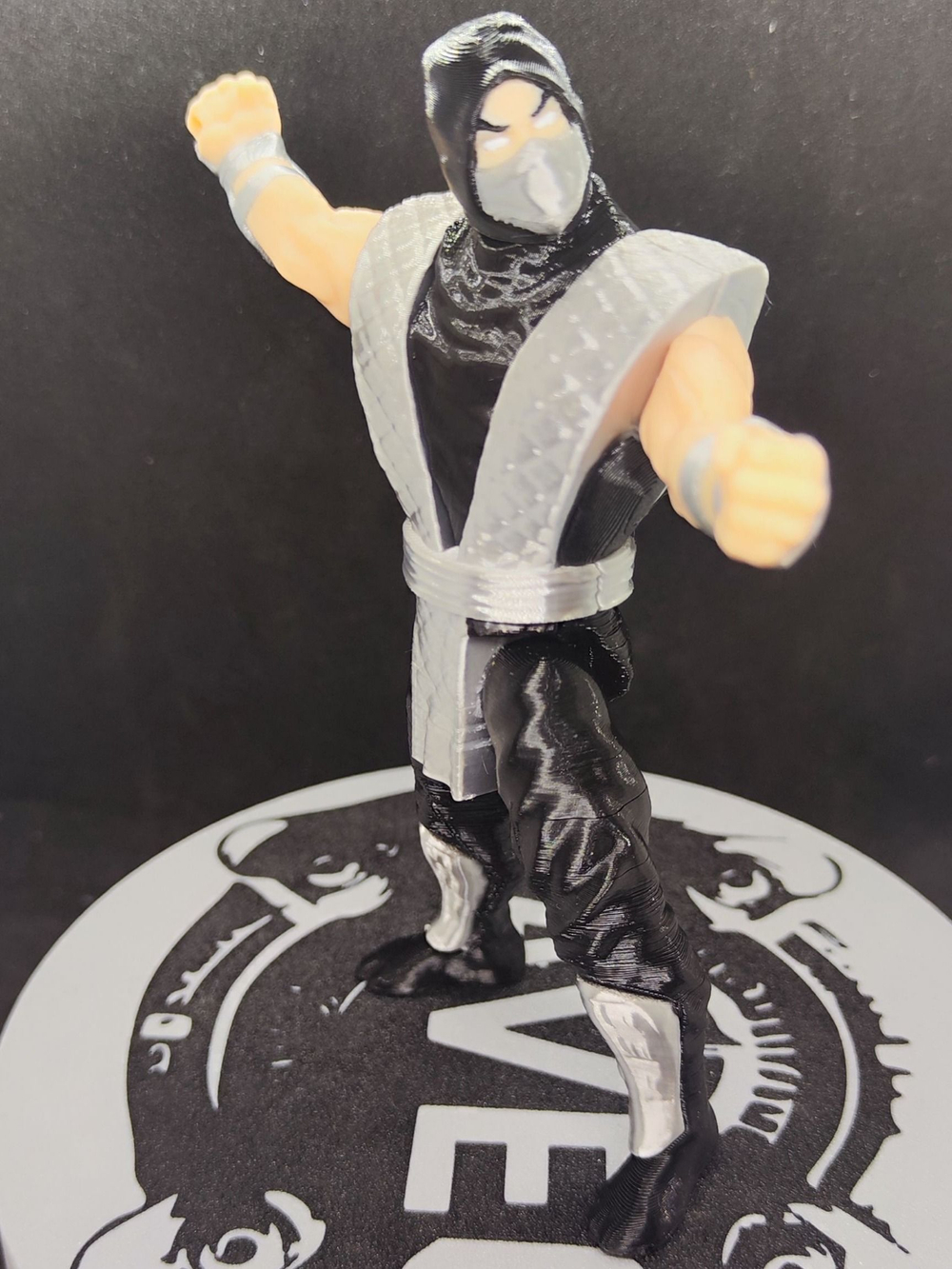 Подвижная фигурка "Хром" Mortal Kombat, пластик, Легендарный металлический ниндзя