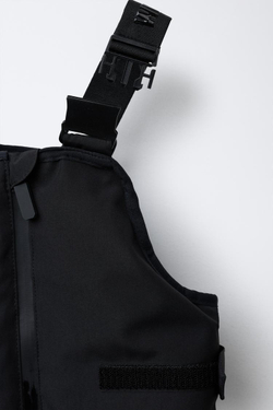 ZARA ДЛИННЫЙ НЕПРОМОКАЕМЫЙ И ВЕТРОЗАЩИТНЫЙ КОМБИНЕЗОН С КАРМАНАМИ, ЧЕРНЫЙ