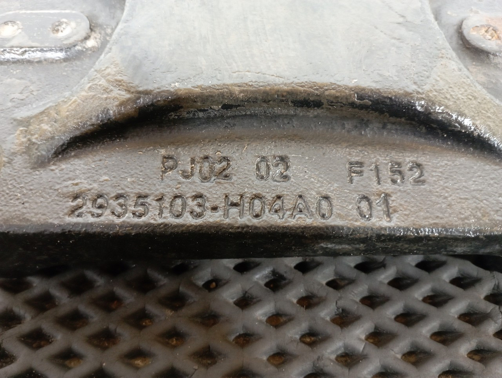 Кронштейн пневморессоры задней левый 2023г