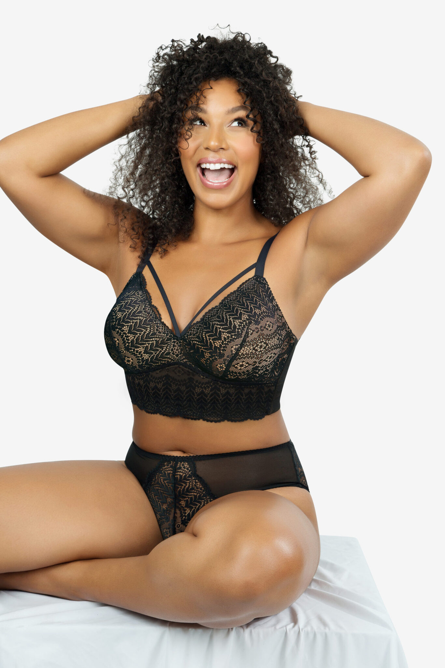Бралет без косточек Mia Lace Bralette