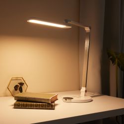 ULM-D113 18W-3000-6000K-DIM WHITE Светильник настольный светодиодный с беспроводной зарядкой телефонов. Сенсорный выключатель. Диммер. Белый. TM Uniel