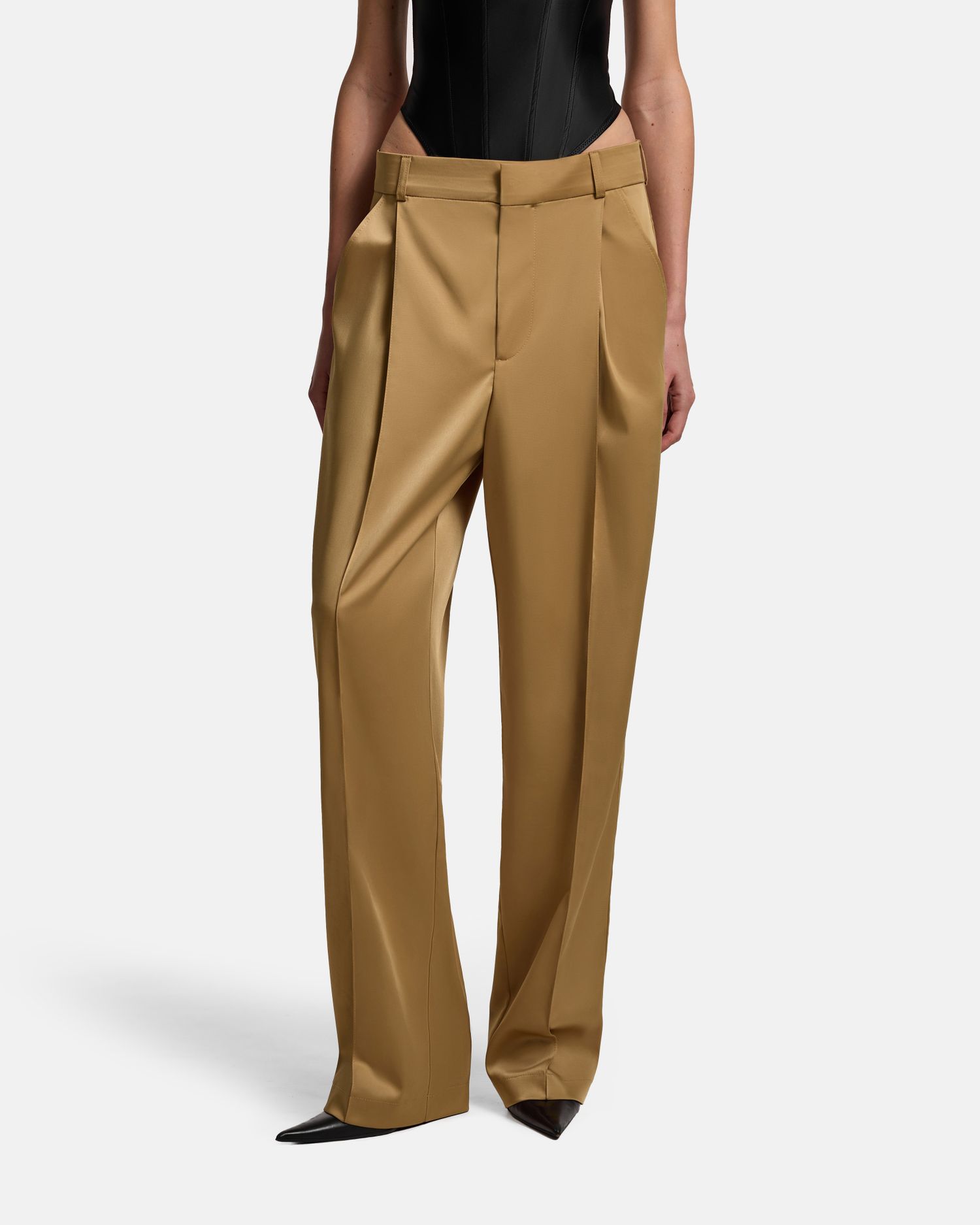 БРЮКИ С ЗАСТРОЧЕННЫМИ СТРЕЛКАМИ