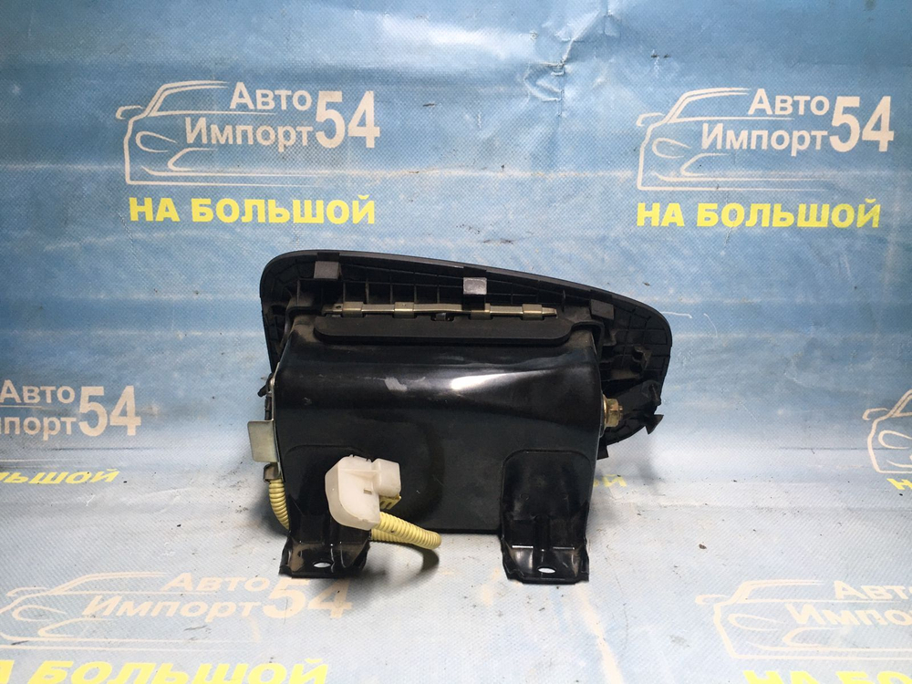 Подушка безопасности пассажирская TOYOTA PRIUS 1999