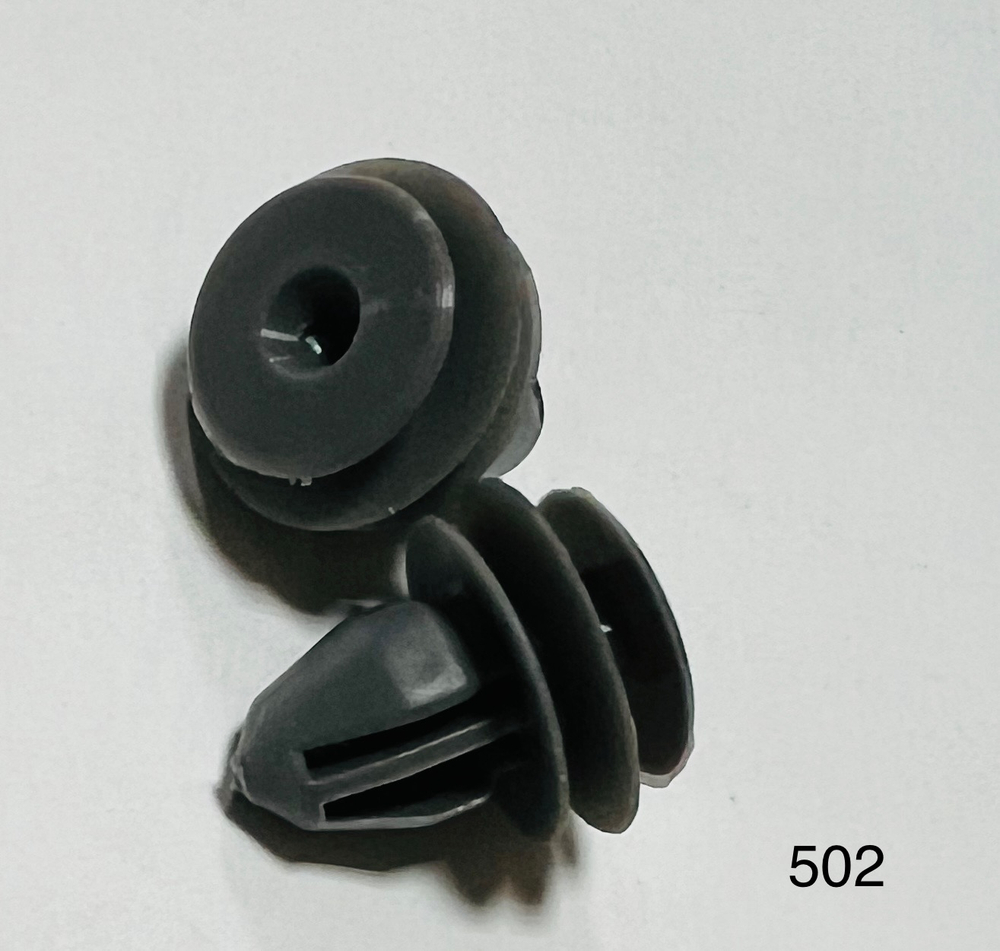 Клипса иномарка  Код- 502 (20шт/уп)