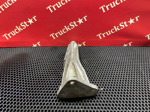 Кронштейн радиатора