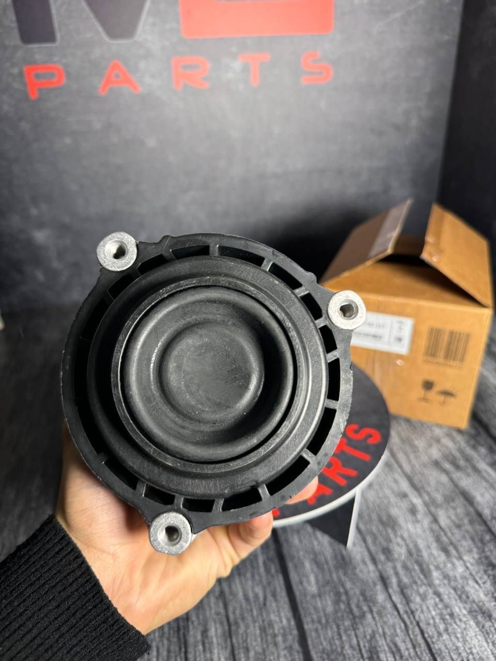 Опора двигателя L BMW 22117582317