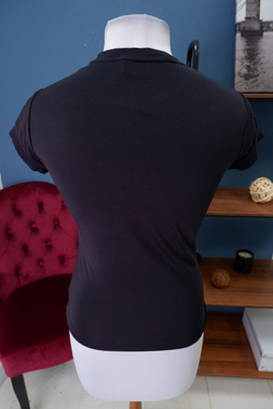 Футболка Oggi стильная 42 размер