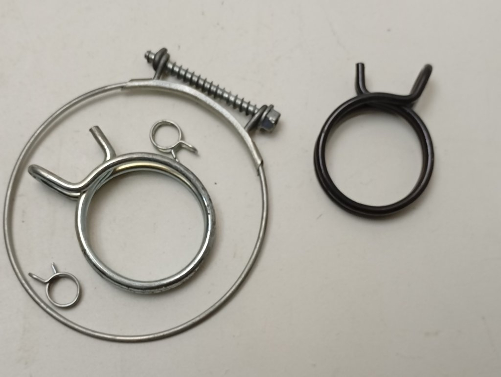 IWUE4105CIS кт64 Крепеж и хомуты для стиральной машины Indesit IWUE4105CIS б/у