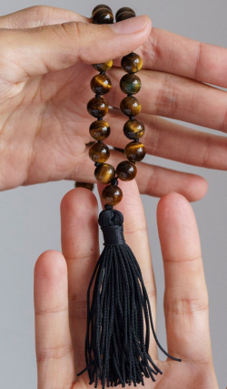 Четки "Memo about Power" из тигрового глаза