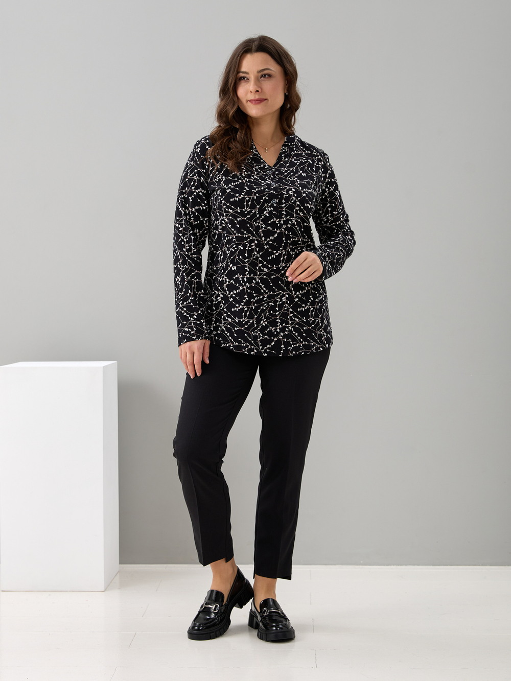 Блузка БЛ-22/черный-веточки