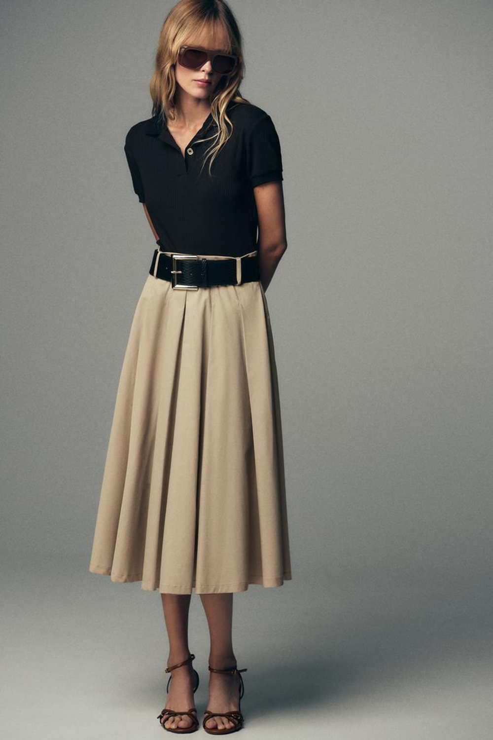 ZARA КОМБИНИРОВАННОЕ ПЛАТЬЕ С ПОЯСОМ, ПЕСОЧНЫЙ/ЧЕРНЫЙ