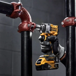 DeWalt DCF921P2T аккумуляторный гайковерт (2 x 5 Ач, ЗУ) DCF921P2T-GB