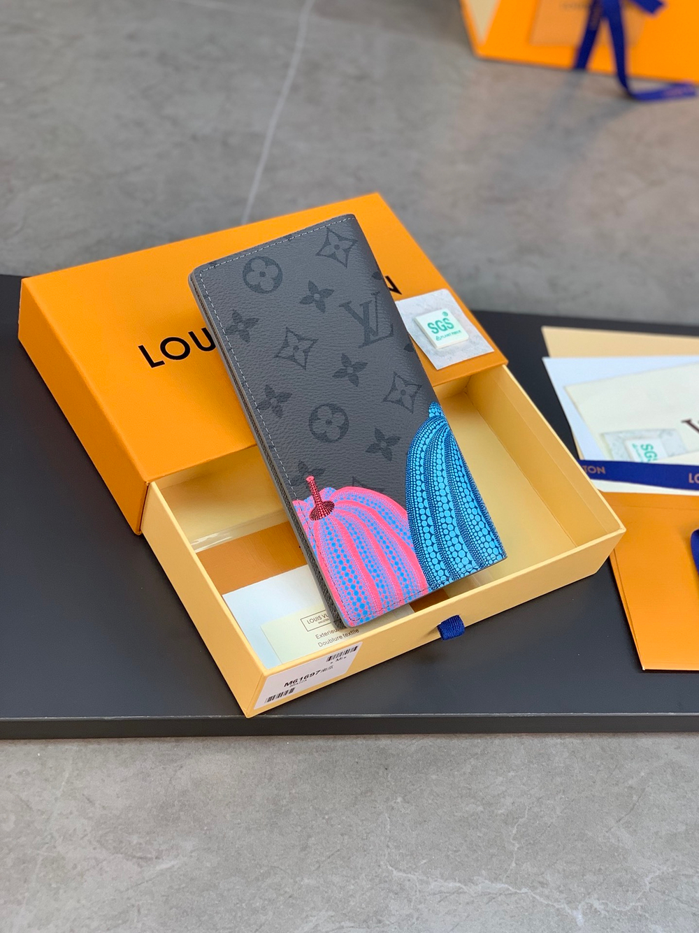 Louis Vuitton Brazza Wallet