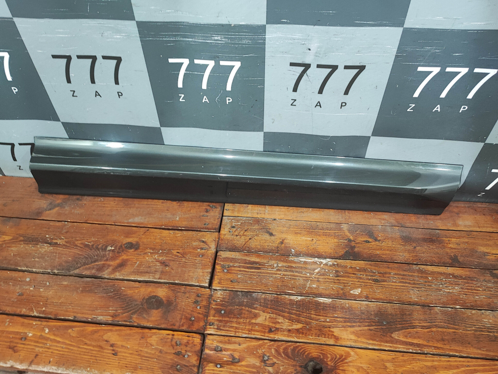 Накладка двери передней правой Volvo XC60 2 17-нв Б/У Оригинал 31440303