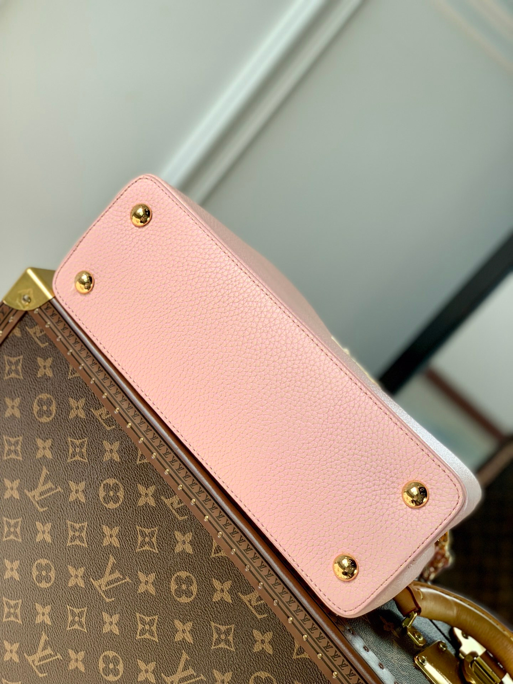 Louis Vuitton Capucines MM