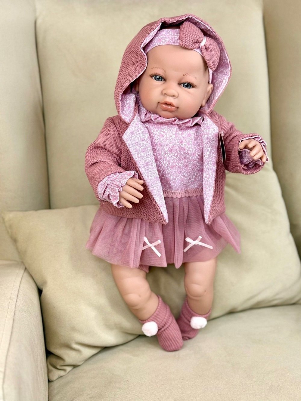 Кукла Berbesa мягконабивная 50см SARA (5214S)