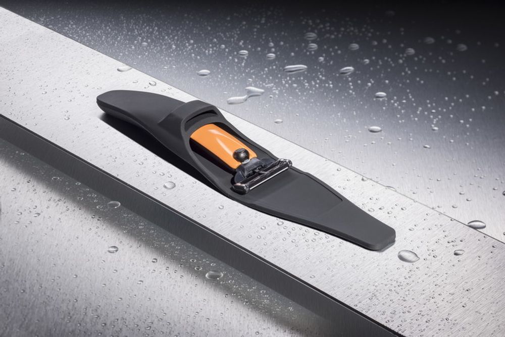 Подарочный набор Bolin Webb R1, бритва R1-S оранжевая, дорожный чехол (BW GIFTBOX CASE R1 ORA)