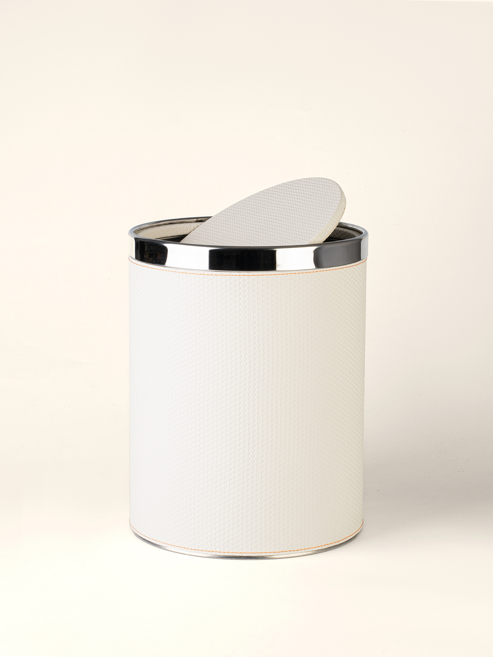 Ведро с крышкой Белое