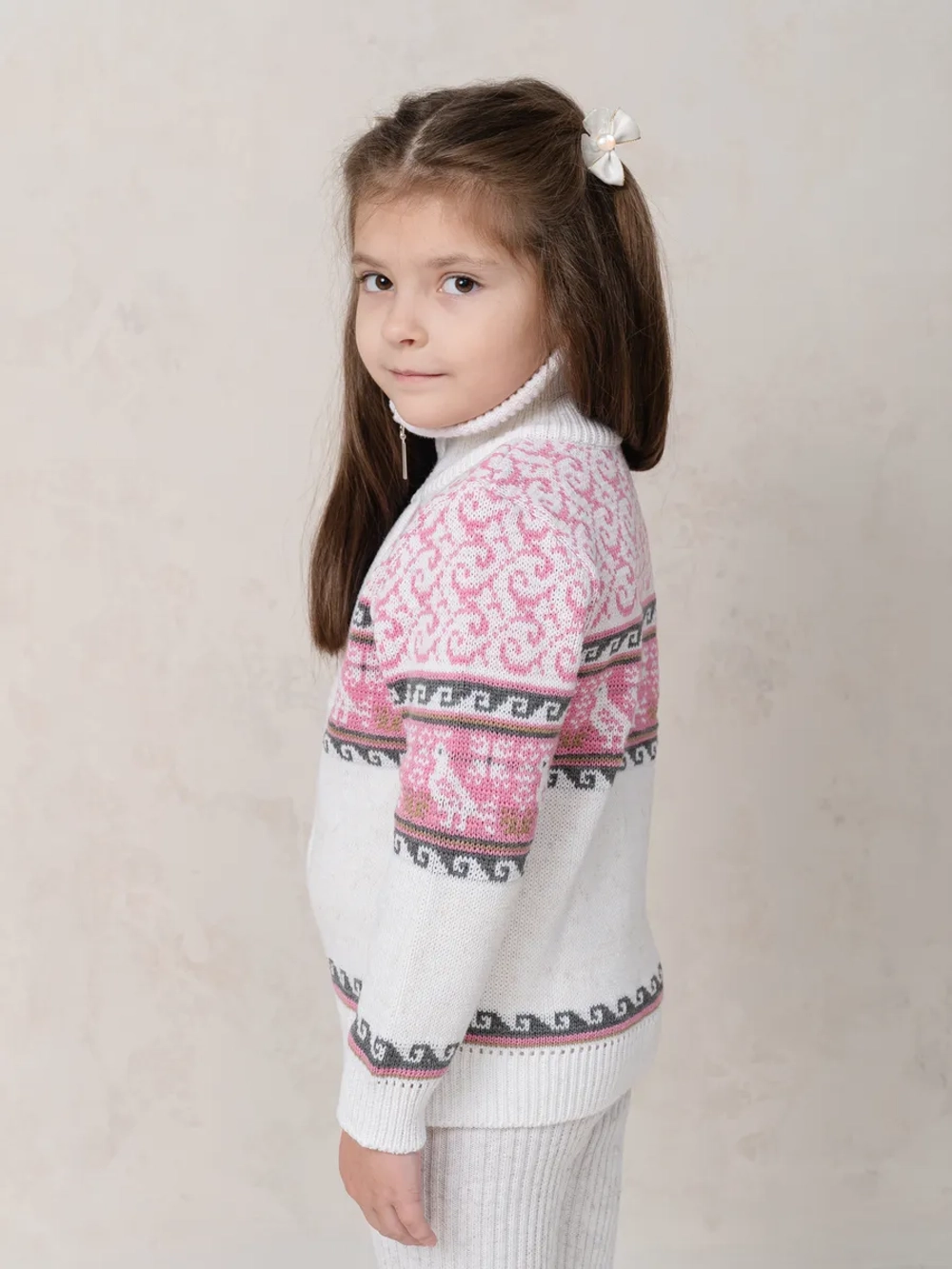 Кофта вязаная на молнии " Птичка"