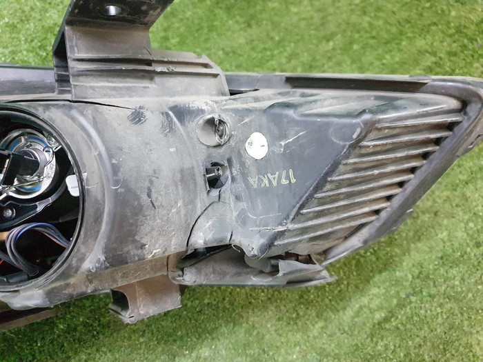 Битая Фара левая Hyundai Solaris 2 (2017-2020) галоген