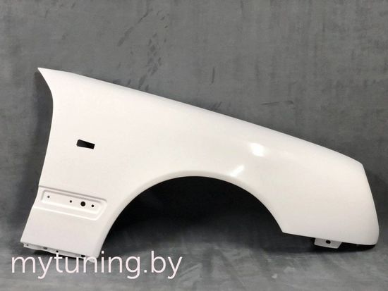 Крылья стеклопластиковые для Mercedes E W210 До рестайлинг