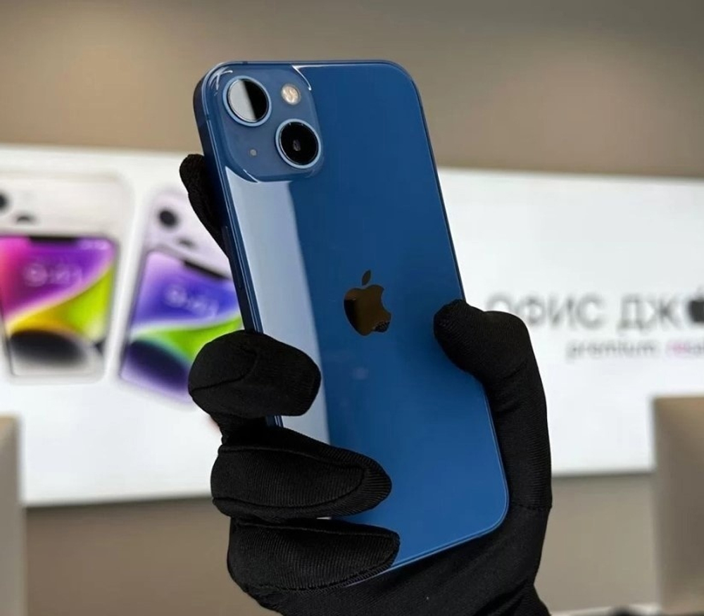 iPhone 13, 128 ГБ б/у