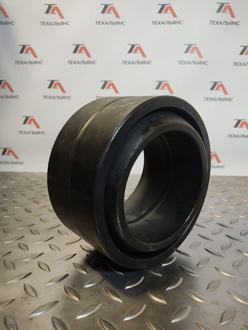 Втулка 707-46-13010