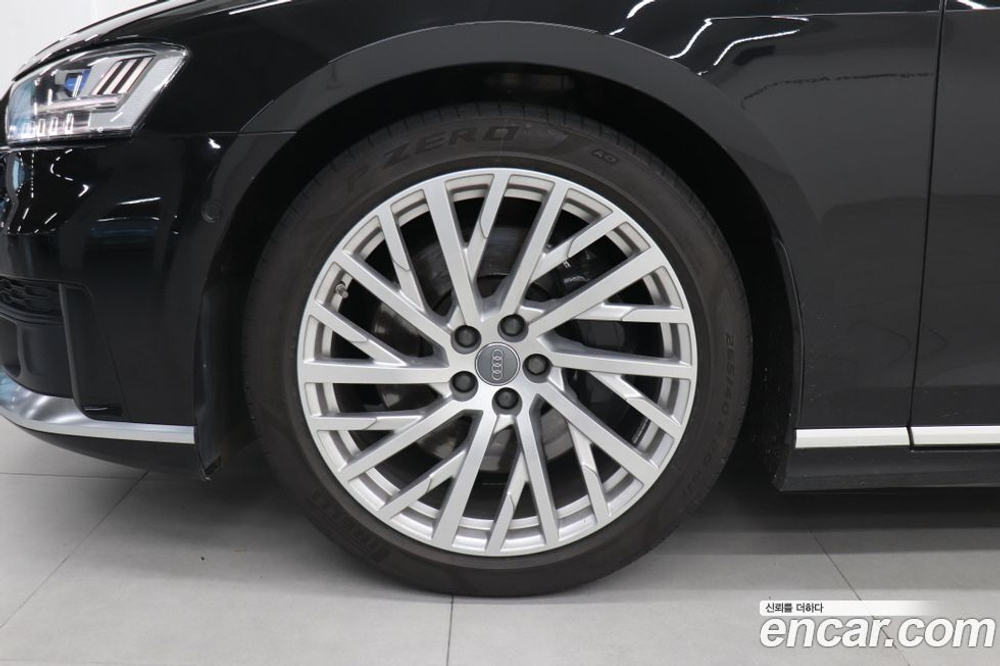 Audi A8 (D5) 55 TFSI Quattro LWB (01.2020)
