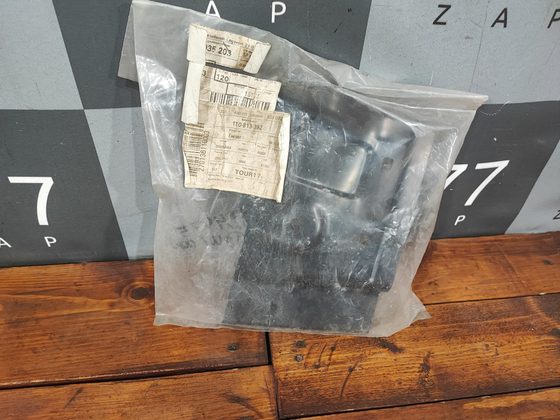 Панель заднего фонаря VW Touran 1 10-15 Новая Оригинал 1T0813392