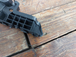 Кронштейн переднего бампера правый Kia Rio 4 X-Line 20-нв Б/У Оригинал 86552H0900