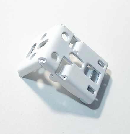 Кронштейн универсальный с пружиной для римского карниза, цвет белый