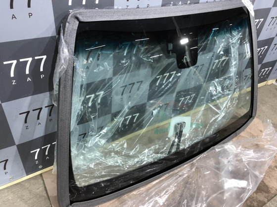 Стекло лобовое Toyota Camry (XV70) 21- Новое Оригинал 5610106K20