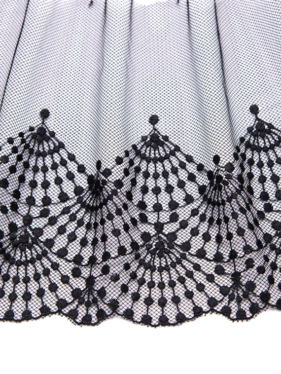 05-148 ОПТ Вышивка на неэл. сетке 19 см, черный