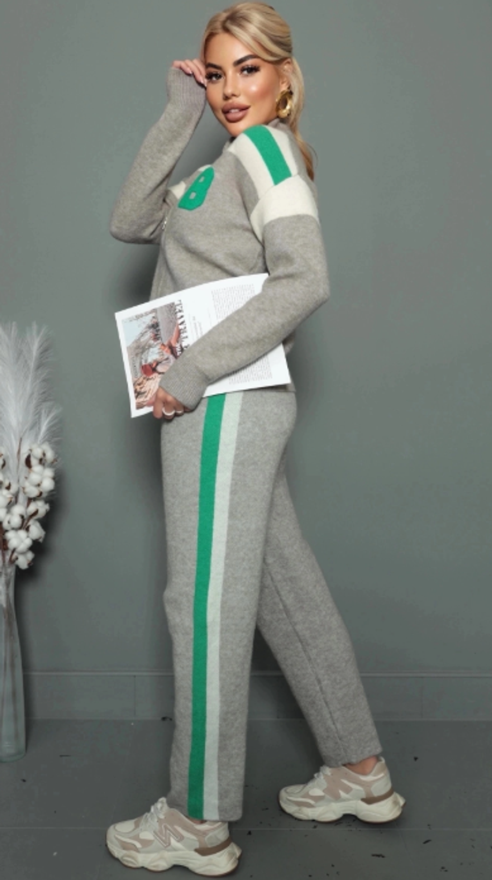 Оптом костюмы двойка тренд 42-48 микс без выбора цвета