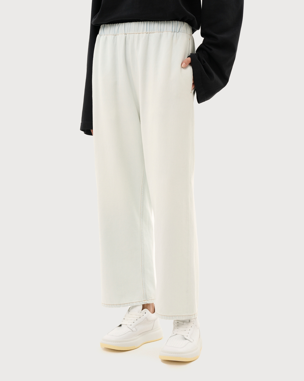 M6 MAISON MARGIELA ДЖИНСЫ ЖЕНСКИЕ НА РЕЗИНКЕ СВЕТЛО-ГОЛУБЫЕ