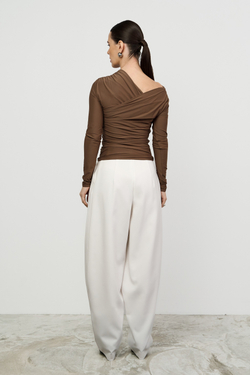 Лонгслив с драпировкой