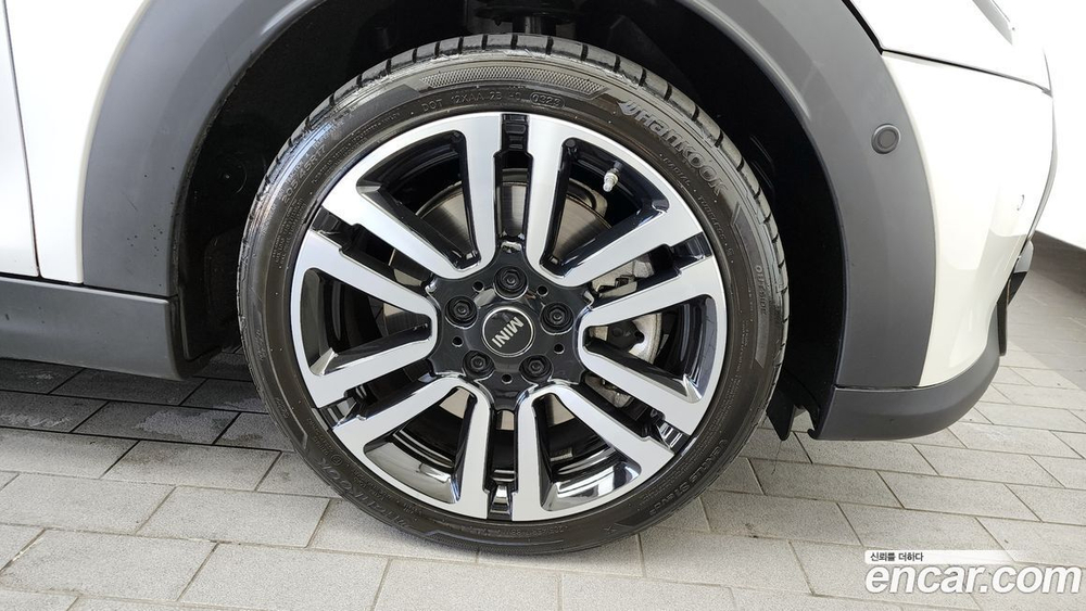 Mini Cooper S 5 дверей Classic (06.2023)