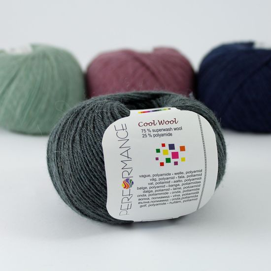 Пряжа Cool Wool 4-ply PERFORMANCE (75% шерсть супервош, 25% полиамид)