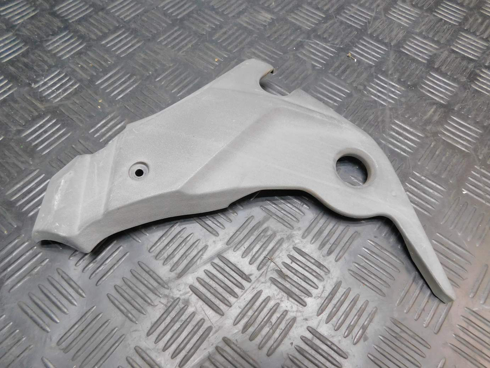 Пластик боковой левый Kawasaki Ninja 400R ER400B 14091-1584 052339