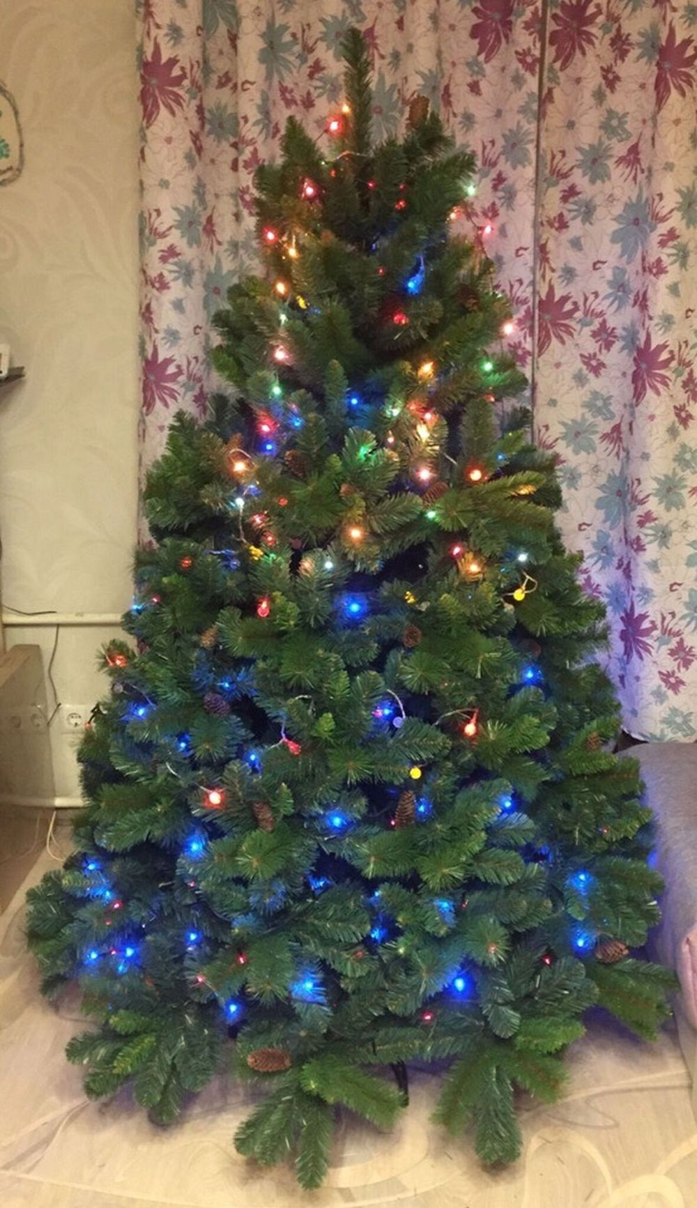 Ель с шишками "Байкальская" (Леска+пвх) 240 см / 2,4 м