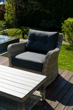 Набор из искусственного ротанга ВЕНЕЦИЯ: 2 кресла + кофейный столик (цвет: серый)